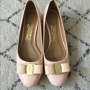 SOLD Salvatore Ferragamo Beige Vara Heels